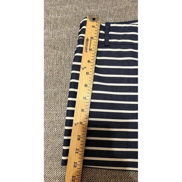 LOFT SPRING Striped Shorts Navy White Flat Front Women's Size 2 Casual Summer - Picture 5 of 7
